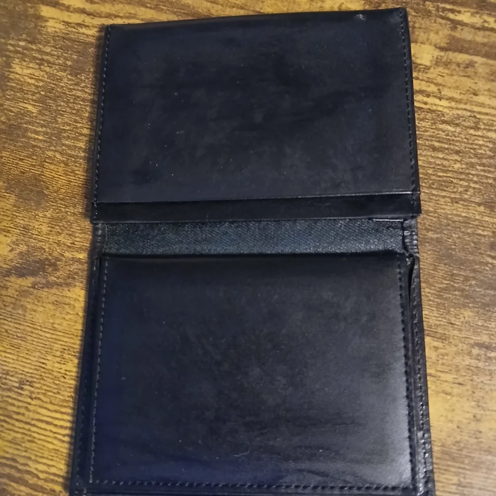 Burberrys Wallet With Scarf